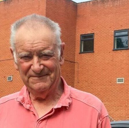 "Très injuste": Brave Grandad condamné à une amende de 272 £ pour une dette de stationnement de 50 pence remporte une bataille judiciaire