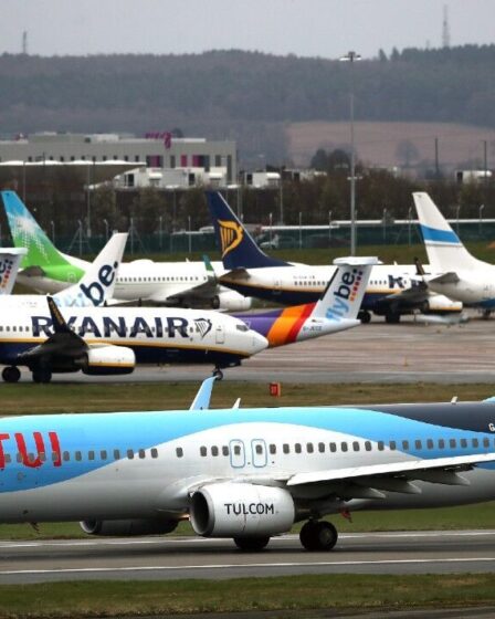 Urgence TUI: un vol de Manchester contraint à un demi-tour soudain après que la queue a heurté la piste