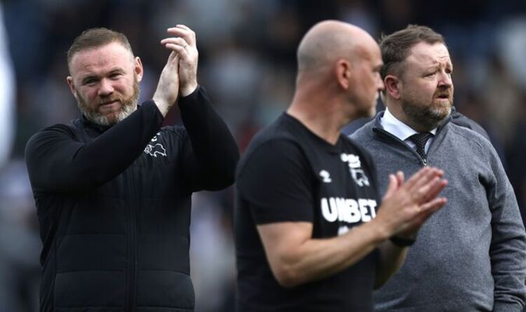 Wayne Rooney confirme son intention de rester après la relégation de Derby alors qu'il promet de "reconstruire le club"