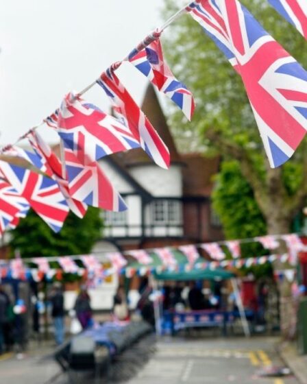 « L'audace !  Brit furieux à 7 £ de frais pour aller à la fête du jubilé dans sa propre rue