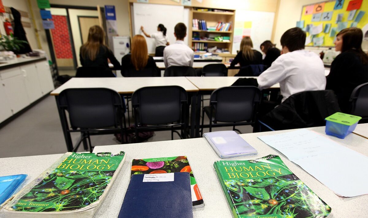 Les enseignants ont reçu l'ordre d'inscrire les élèves dans le cadre de la répression de l'absentéisme scolaire