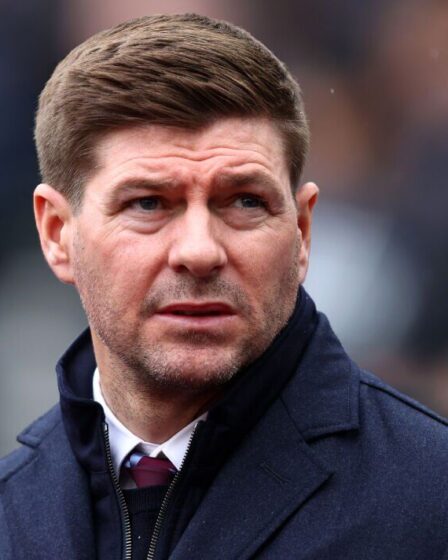 Steven Gerrard "complote un raid des Rangers" alors qu'Aston Villa place le héros de la Ligue Europa sur la liste des personnes recherchées