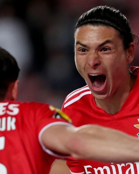 Darwin Nunez "choisit entre Liverpool et le transfert de Man Utd" lors de discussions privées avec Benfica