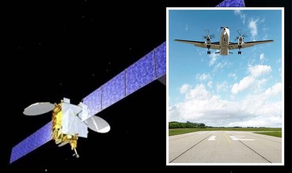 Le satellite I-3 F5 d'Inmarsat et un avion à l'atterrissage