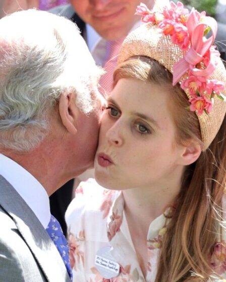 "Petit signe de chaleur" La princesse Béatrice repérée en "salutation à distance" avec Charles