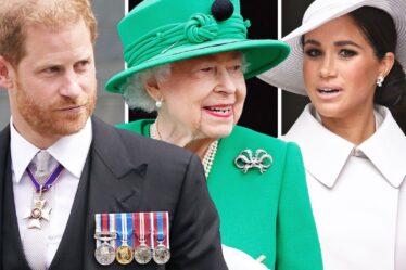 Royal Family LIVE: Queen "a joué un blinder!"  en réponse en deux mots à l'appel de Harry et Meghan