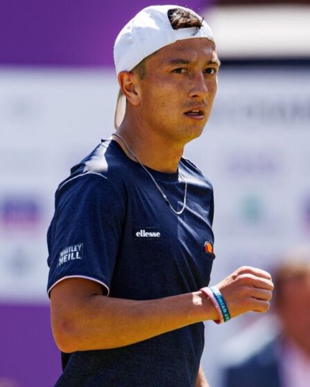 Ryan Peniston retire Casper Ruud contrarié à Queen's alors que le joker de Wimbledon a été annoncé