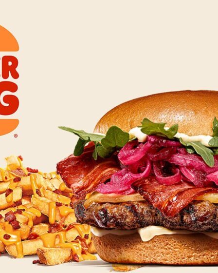 J'ai essayé les nouveaux éléments de menu de Burger King - les frites chargées étaient incroyables!