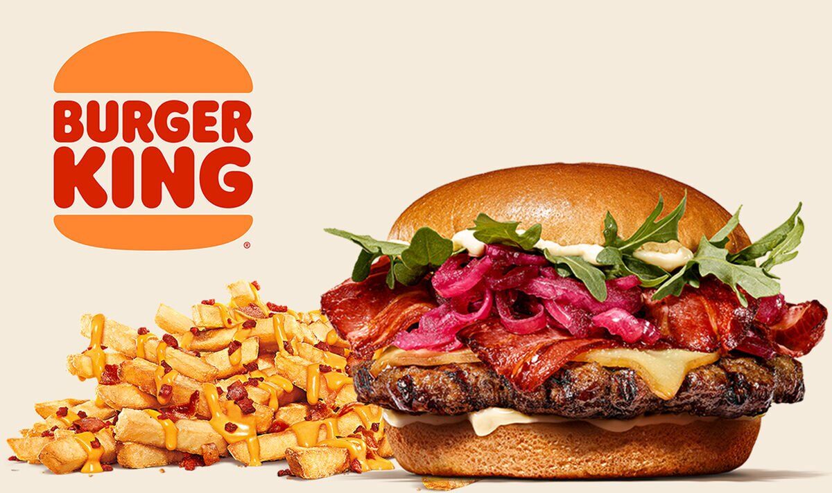 J'ai essayé les nouveaux éléments de menu de Burger King - les frites chargées étaient incroyables!