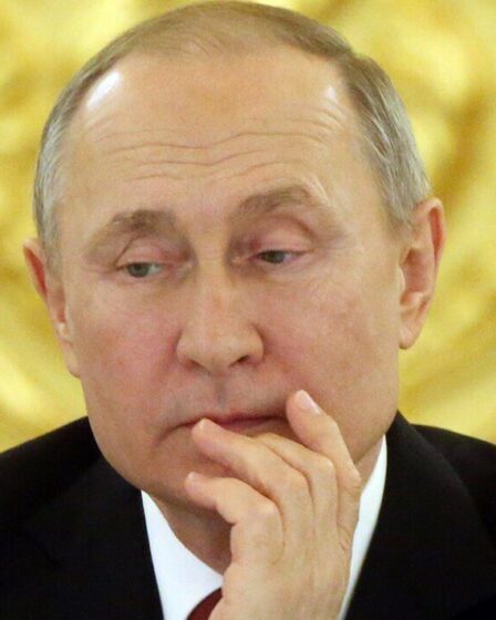 La Russie "épuisée" sur le point de céder aux pourparlers de paix alors que la perspective d'une guerre "gelée" se profile