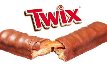 Twix annonce de nouvelles barres de chocolat plus petites avec un seul doigt au milieu de la crise du coût de la vie