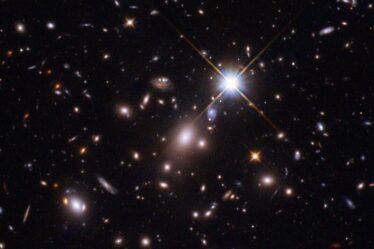 Le télescope spatial James Webb capture une superbe photo de l'étoile la plus éloignée de l'univers connu