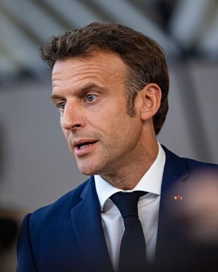 Macron au bord du "tsunami financier" alors que plus de 200 maires tirent la sonnette d'alarme