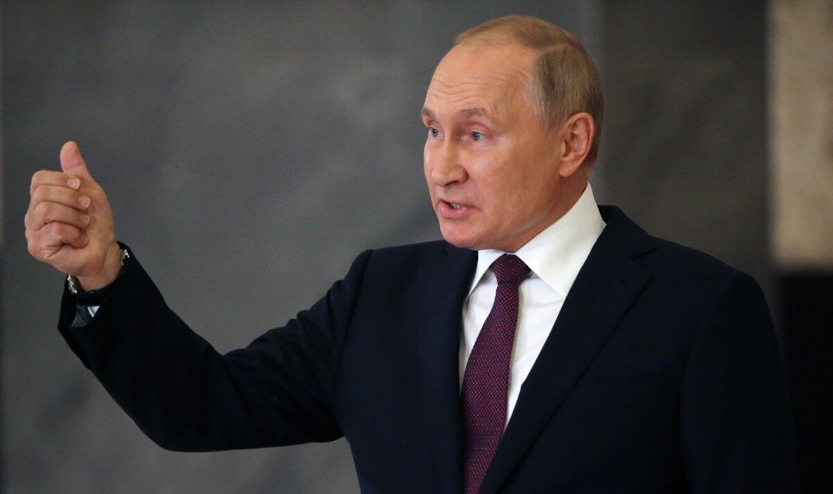 Poutine se frotte les mains avec joie alors que West avertit que l'abandon de son pétrole pourrait déclencher une crise alimentaire