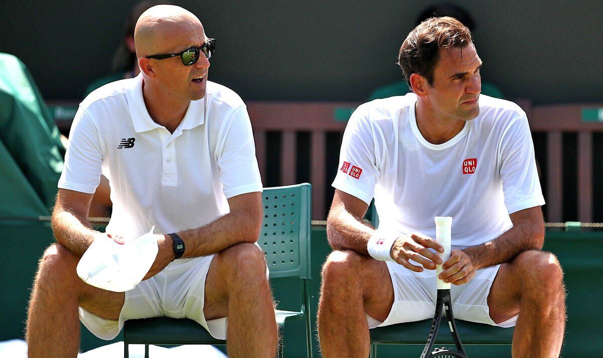Roger Federer a appelé l'entraîneur "trois fois" alors que Severin Luthi lève le voile sur la retraite du tennis