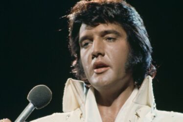 Elvis Presley a utilisé un rituel inattendu pour «se détendre» après avoir joué