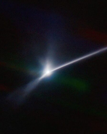La NASA laisse une superbe piste de comète de 6 000 milles après avoir brisé un astéroïde lors d'un test de sauvegarde de la planète