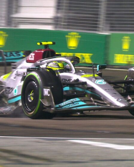 Lewis Hamilton gronde les ingénieurs de Mercedes lors du Grand Prix de Singapour