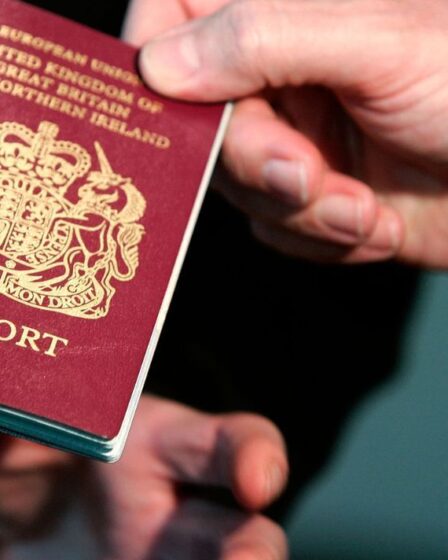 Une hôtesse de l'air partage une erreur de passeport qui pourrait gâcher vos vacances