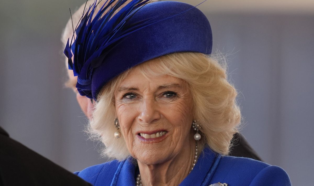 Camilla envoie son premier tweet personnel en tant que reine après avoir été "profondément émue" à la réception