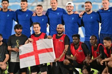 Coupe du monde EN DIRECT: les stars anglaises s'entraînent avec des travailleurs migrants et distribuent des billets gratuits
