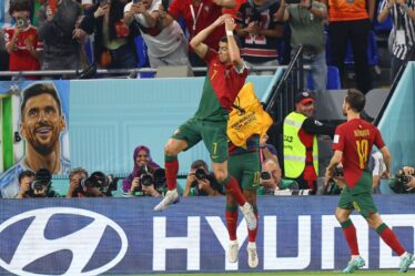 Coupe du monde en direct: Ronaldo marque lors de la victoire 3-2 du Portugal contre le Ghana alors que la FIFA fait demi-tour sur les arcs-en-ciel