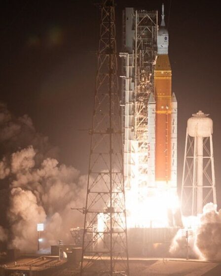 La fusée de la NASA se lance enfin dans la mission lunaire alors qu'Armetis 1 décolle - photos