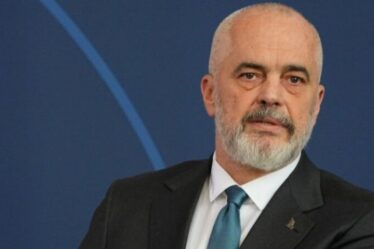 Le Premier ministre albanais accuse Braverman d'avoir "alimenté la xénophobie" à propos de "l'invasion" de la Manche