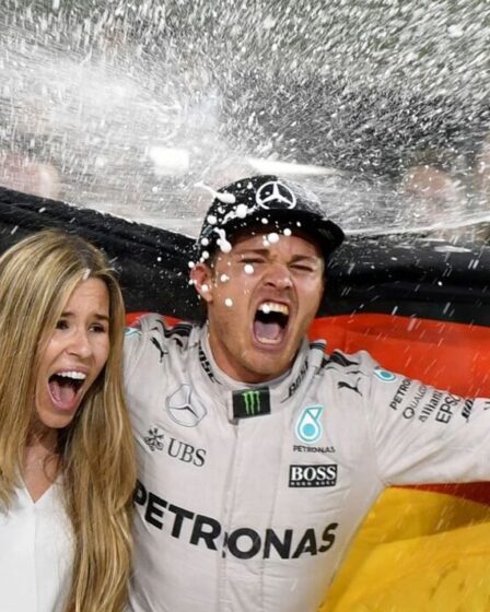 Nico Rosberg affirme avoir envoyé un e-mail à "l'incroyable" Mercedes après le Grand Prix du Brésil