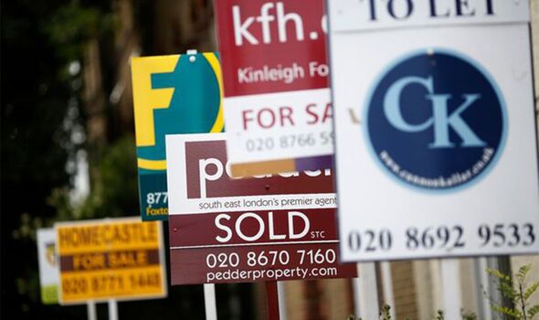 Les prêts hypothécaires autocertifiés ont fini par être interdits au Royaume-Uni 