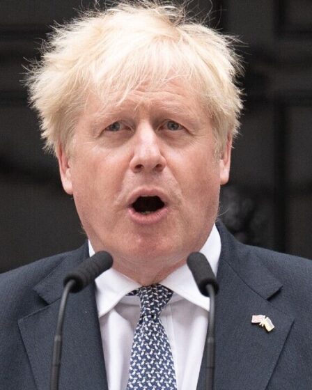 L'accord sur le Brexit a été rejeté alors que Boris Johnson "décidait pendant le déjeuner" comment le Royaume-Uni quitterait l'UE