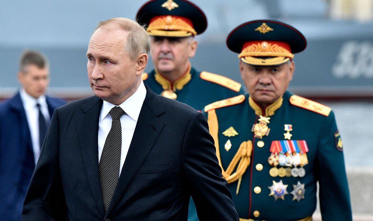 Poutine se démène pour renforcer son soutien avec une visite désespérée en première ligne en Ukraine au milieu des révoltes