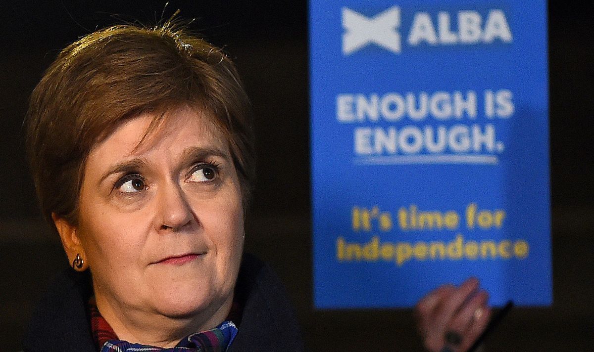 Sturgeon a averti qu'une décision d'indépendance "douloureuse" entraînerait des "coûts économiques importants"