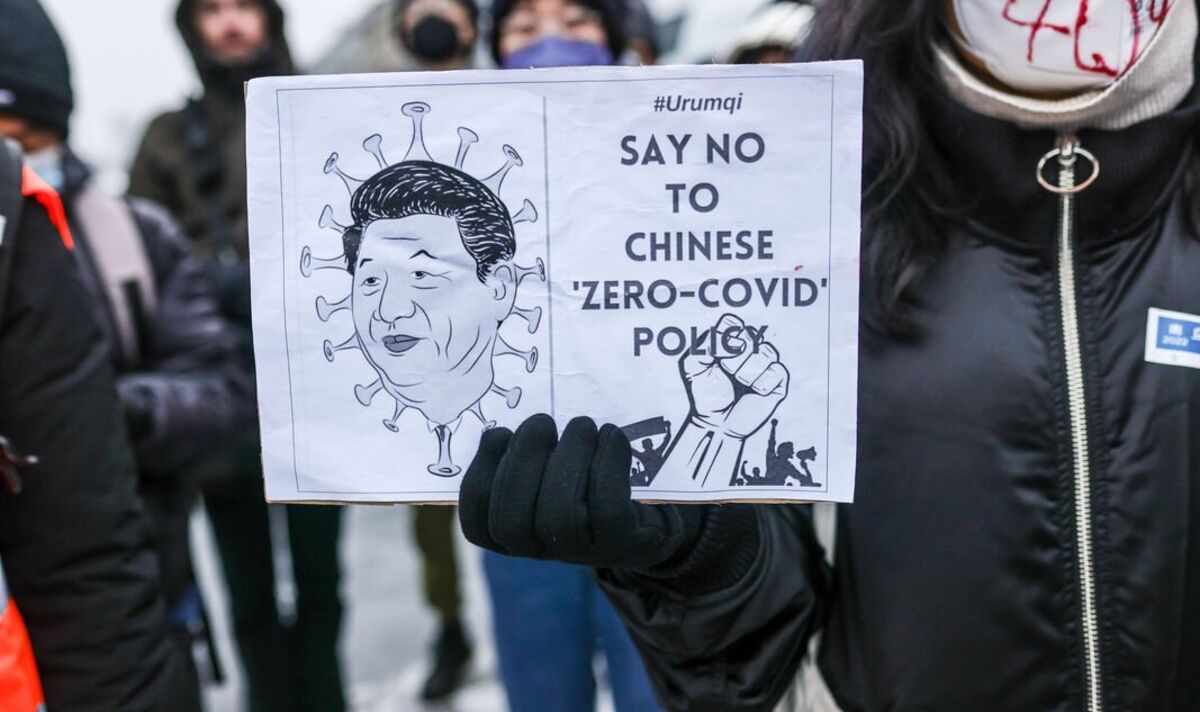 « Xi semble faible » Jinping a envoyé un avertissement après un demi-tour pour assouplir les restrictions de Covid en Chine