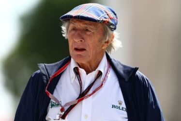 "Cela devait changer" - Jackie Stewart prévient que la F1 aurait pu être interdite par crainte de sécurité