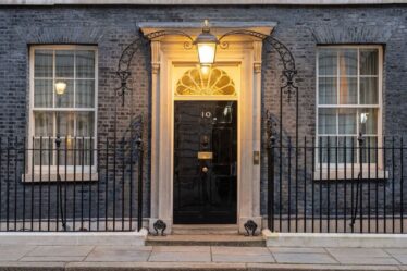 Downing Street secoué par l'affirmation que les aides de Johnson ont eu des relations sexuelles lors de la soirée de verrouillage No10 Covid