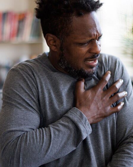 La tachycardie est un symptôme d'une stéatose hépatique sévère au stade « ultérieur » - autres signes