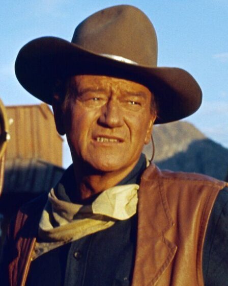 Le flop historique de John Wayne "a donné le cancer à près de 100 personnes", dont Duke lui-même