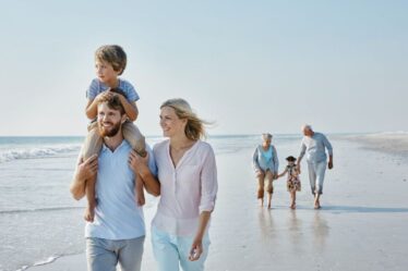 Les familles peuvent économiser plus de 1 000 £ avec une méthode de réservation de vacances spécifique - «clé» pour un bon prix