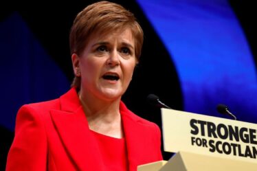 Nicola Sturgeon frappée par un nouveau cauchemar alors que le soutien à l'indépendance écossaise et au SNP s'effondre