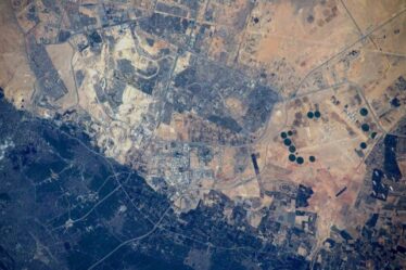 La NASA partage de superbes images de pyramides depuis l'espace avec un défi : "Pouvez-vous les repérer ?"