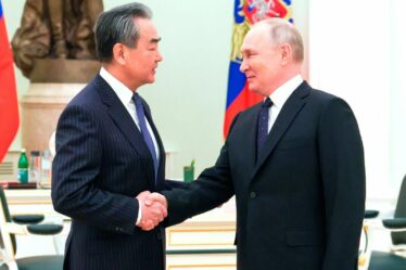 Les États-Unis accusent la Chine de "jouer aux côtés" alors que la nation soutient "très clairement" la Russie dans la guerre