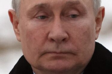 Les Russes « ressentiront enfin l'impact » de la guerre alors que les échecs économiques « font reculer la Russie »