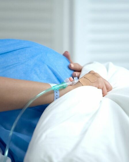 Les hôpitaux suspendent l'utilisation du gaz et de l'air pour les femmes enceintes en raison des craintes d'oxyde nitreux