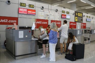 Règles relatives aux bagages à main pour les vacances à mi-parcours dans les avions TUI, Ryanair, easyJet et Jet2