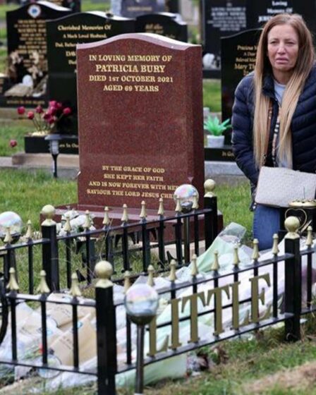 Une mère en deuil a reçu l'ordre de retirer les balustrades ornées de 1 000 £ de la tombe de son fils
