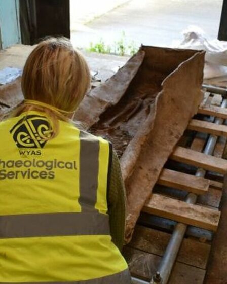 Des archéologues découvrent les restes d'un aristocrate romain dans un cimetière "extraordinaire" près de Leeds