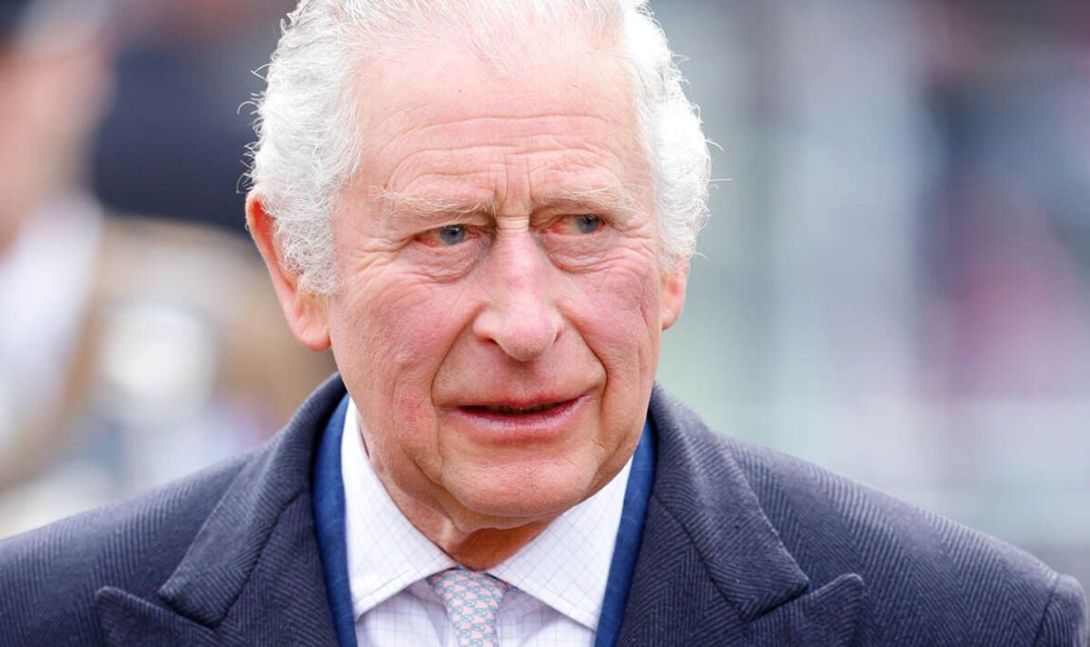 Le roi Charles "fortement impliqué" dans la planification du couronnement - contrairement à la reine Elizabeth