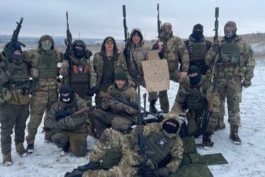 Poutine recrute des voyous du football pour combattre en Ukraine avec la formation d'un "bataillon" de hooligans