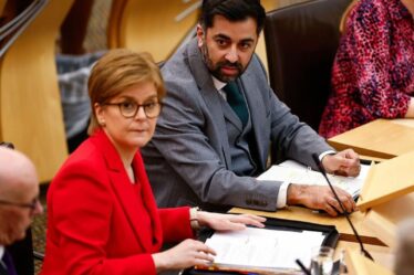 Humza Yousaf face à la rébellion du SNP pour son refus de suspendre Nicola Sturgeon